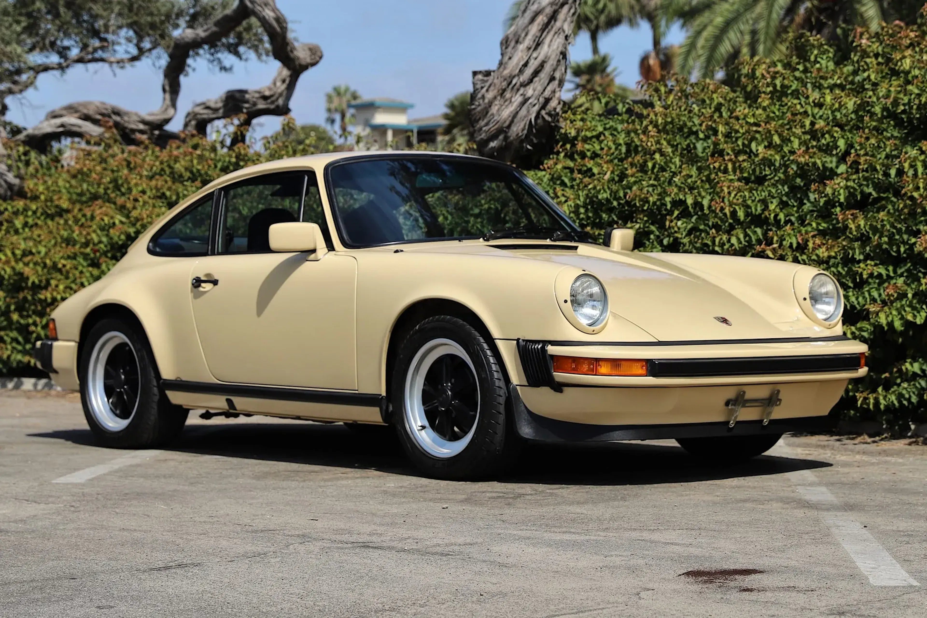 1982 Porsche 911 VIN WP0ZZZ91ZCS102385 | Hagerty Valuation Tools®